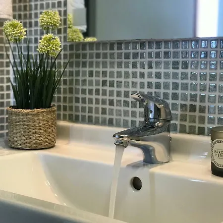 Lets Holidays Estrella Pelegri 2 公寓 *