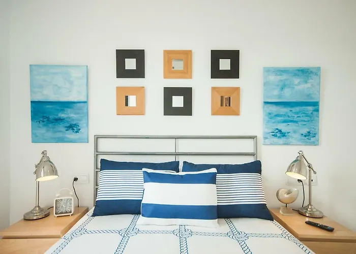 Lets Holidays Lovely Pool With Parking 3