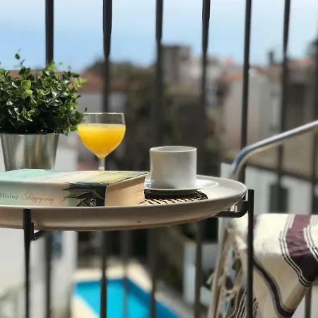 Lets Holidays Lovely Pool With Parking 3 Appartamento